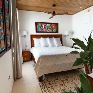 https://casa-wilson-inn.top-hotels-puertorico.com